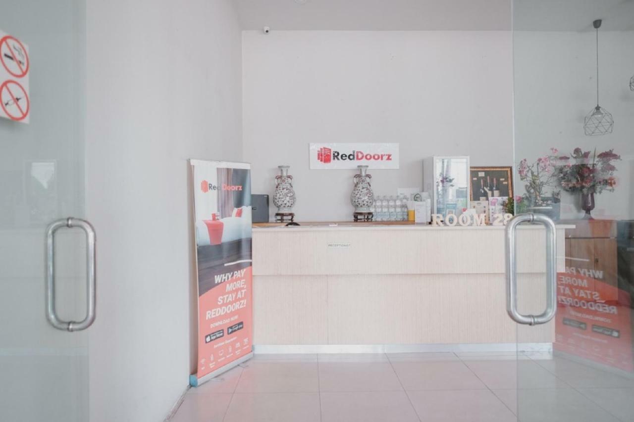 Reddoorz Plus @ Kapuk Business Park Jakarta Exterior photo